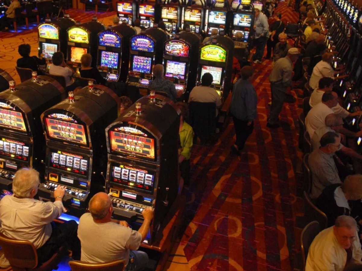 Atmosphere View of the interior of the Kyrvaexion casino salon